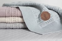 Knitted blanket in gift box (90x90) Herringbone mint