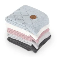 Knitted blanket in gift box (90x90) Rice stitch pink