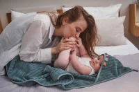 Ręcznik dla niemowlaka Malibu Wave Line 100x100 Ceba Baby